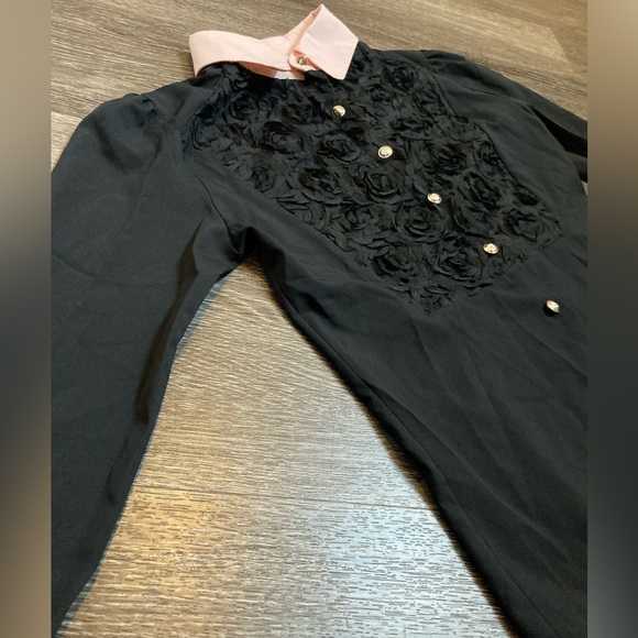 Button Front Long Sleeve Blouse - Picture 3 of 12